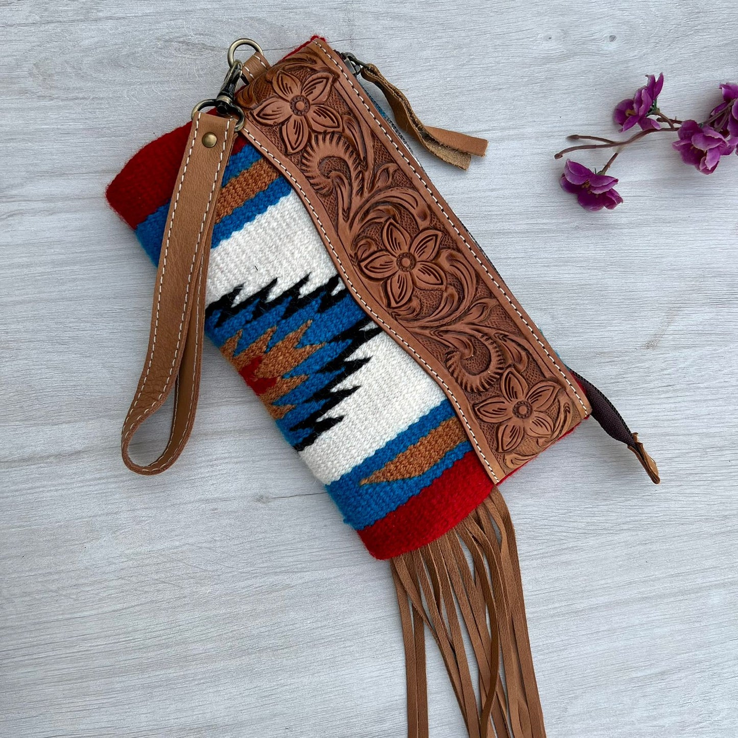 The Design Edge Tooled White Saddle Blanket Tassel Clutch- TSB44B- Tan Tooled Leather